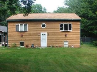 133 N Raymond Rd, Raymond, ME 04071