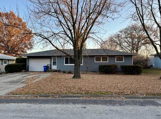 821 Greenfield Ave, Waverly, IA 50677