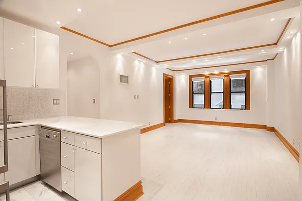 Rented by WAM Partners - William Moses Co. | media 17