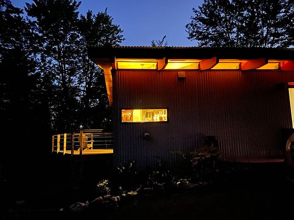 3rd image of 127 Wood Rd