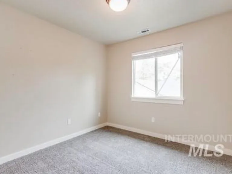 2251 S Amy Ave — Photo 4