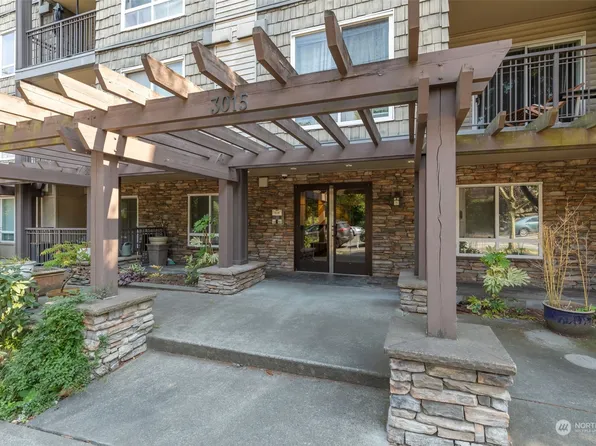 3015 SW Avalon Way #307, Seattle, WA 98126