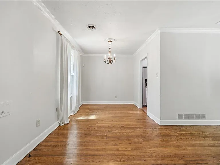3784 Philwood Ave — Photo 12