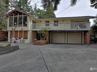 20020 60th Ave NE, Kenmore, WA 98028