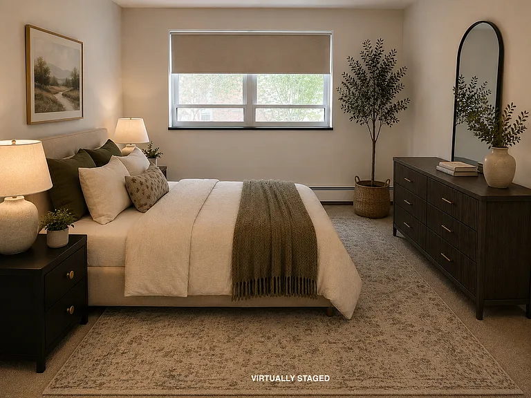 Lexington St Apartments — Photo 7
