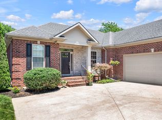 2229 Barnwell Ln, Lexington, KY 40513