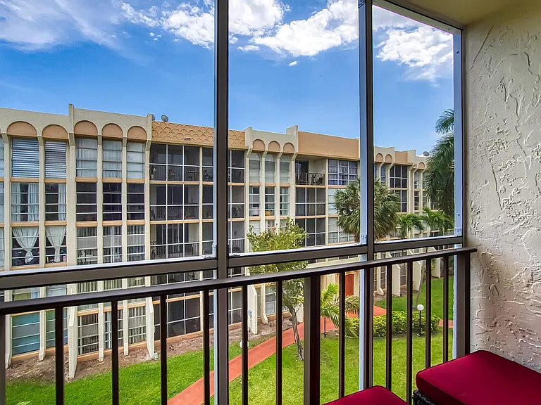 2000 Atlantic Shores Blvd #410 — Photo 44