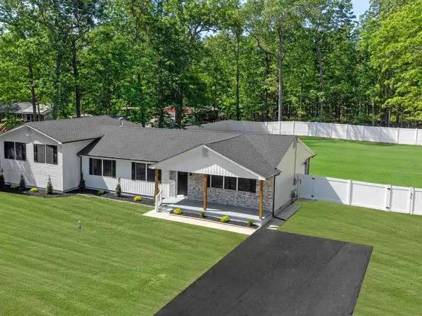 5983 Laurel St, Mays Landing, NJ 08330