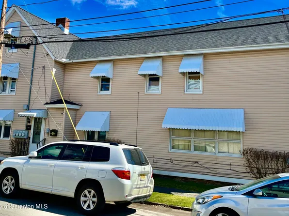 1316 Washburn St, Scranton, PA 18504