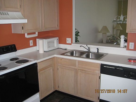 3rd image of 13814 Timberbrooke Dr APT 202