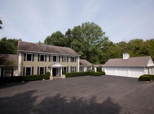 9100 Petersburg Rd, Evansville, IN 47725