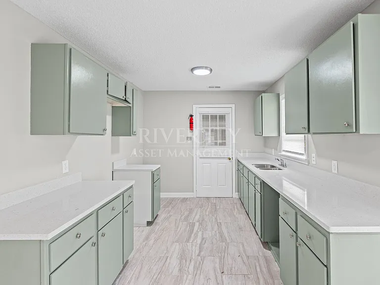 3801 Blue Jay Rd — Photo 12