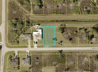 1025 Bandera St, Lehigh Acres, FL 33974