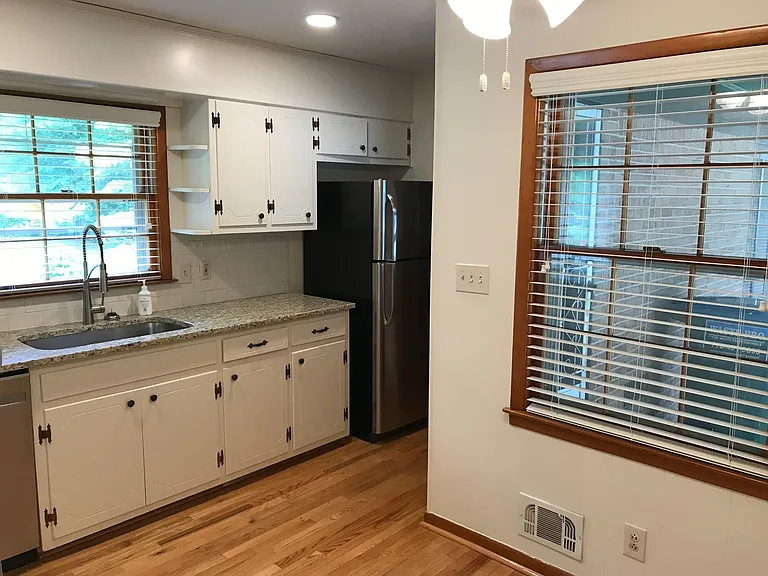1321 Mary Dale Dr SW — Photo 8