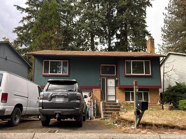 137 SE 205th Dr, Gresham, OR 97030