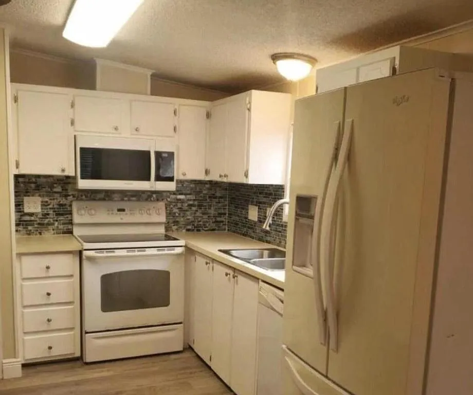 2 bed, 2.0 bath, 1260 sqft, $1,800 — Photo 3