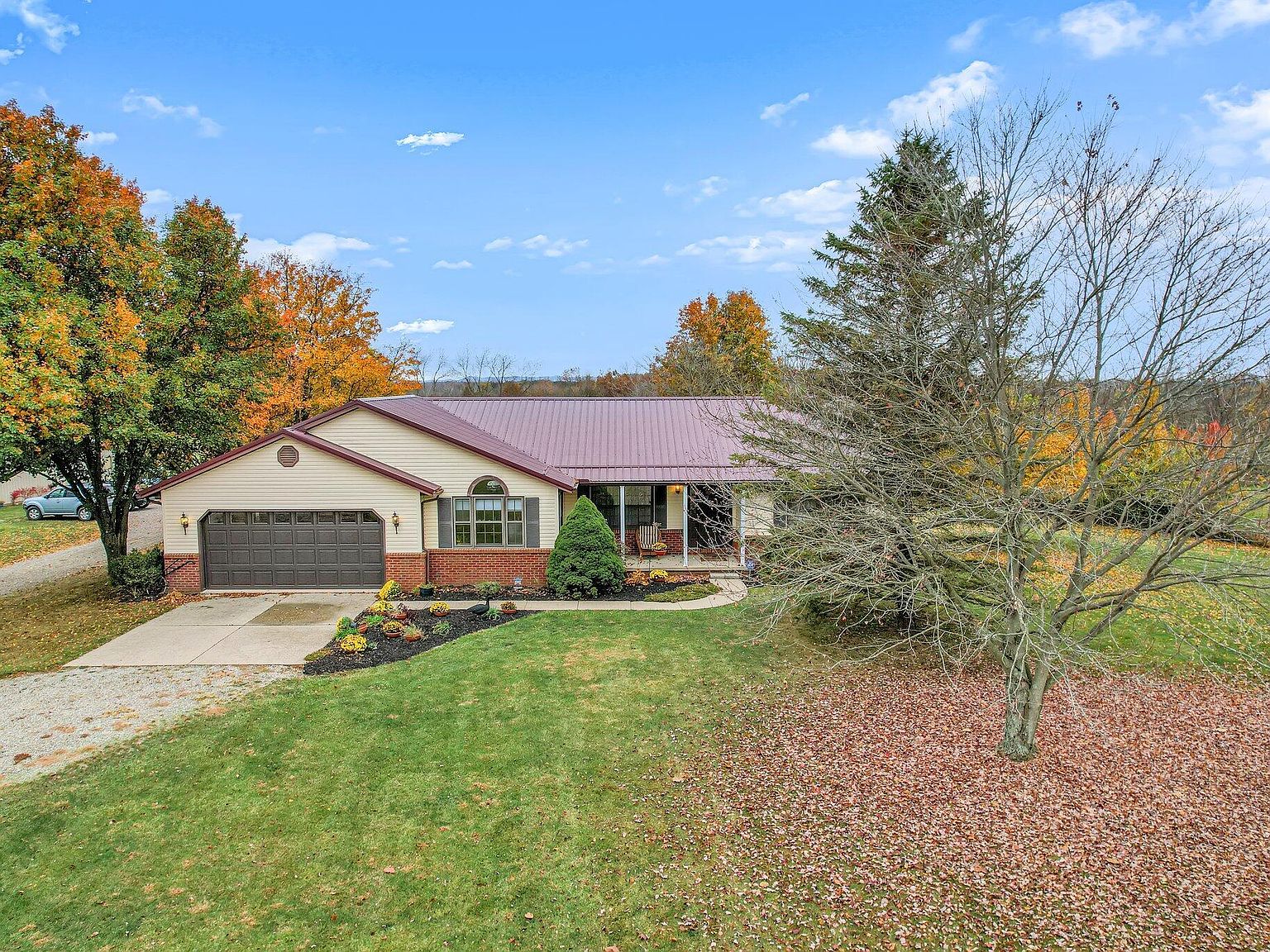 11635 State Route 56 E, Circleville, OH 43113 | Zillow