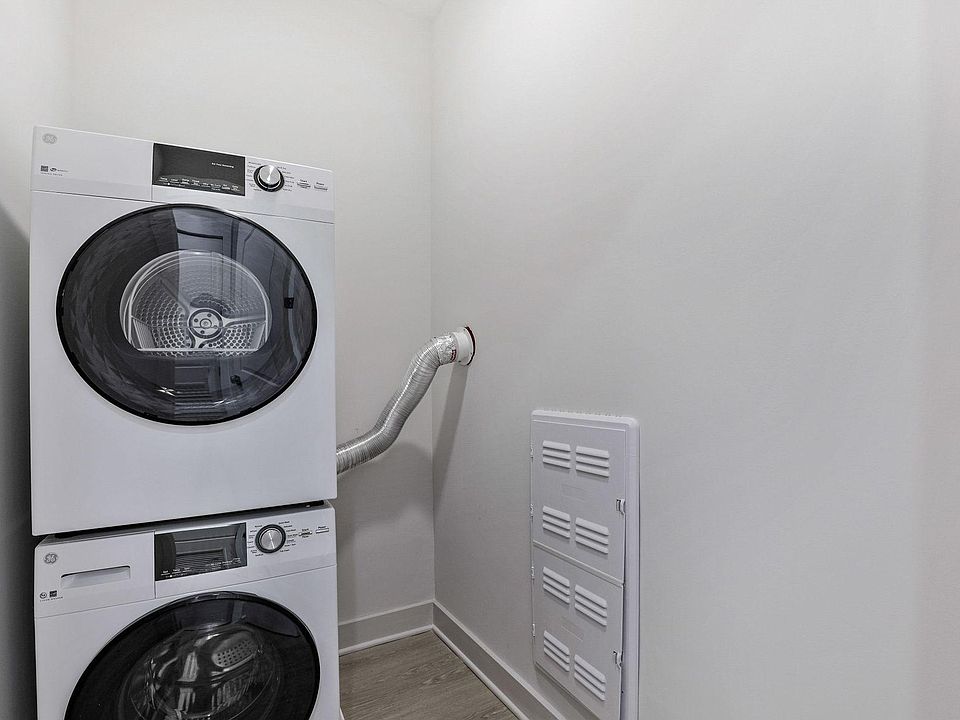 In Unit Washer & Dryer