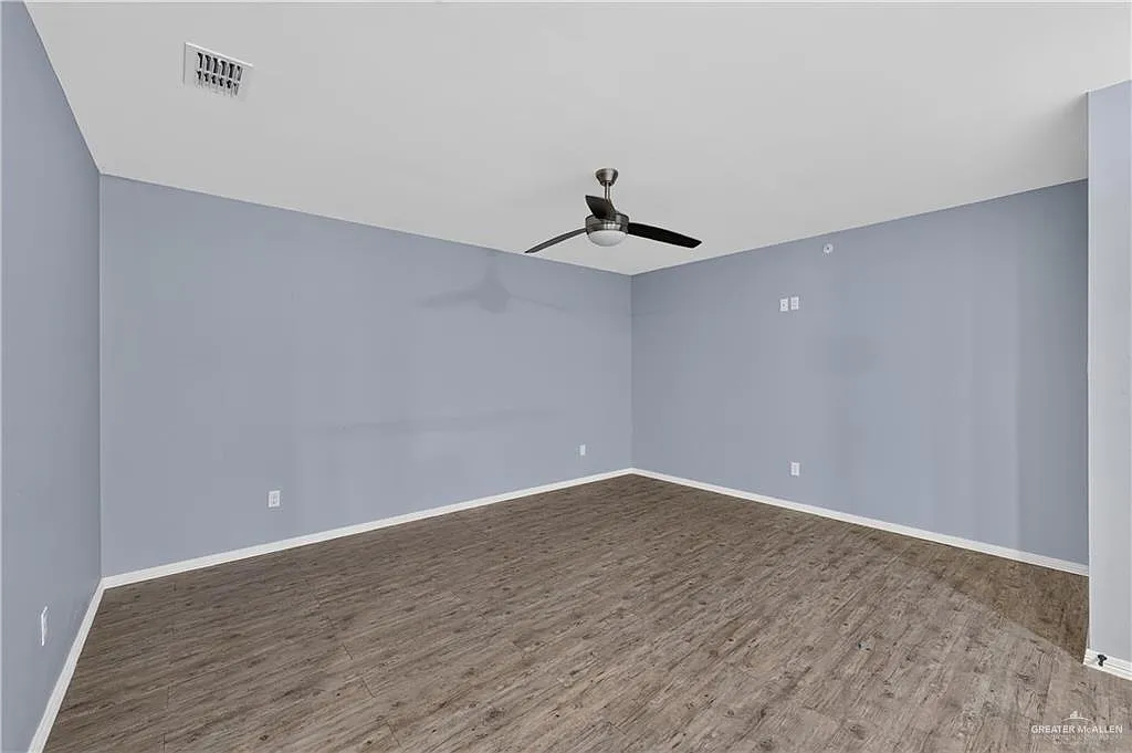 3 bed, 2.0 bath, 1213 sqft, $1,250 — Photo 2