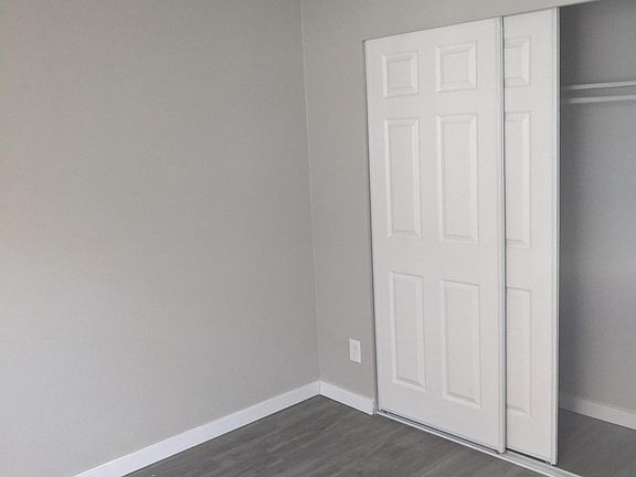 5th image of 4422 N Longview Ave APT 3