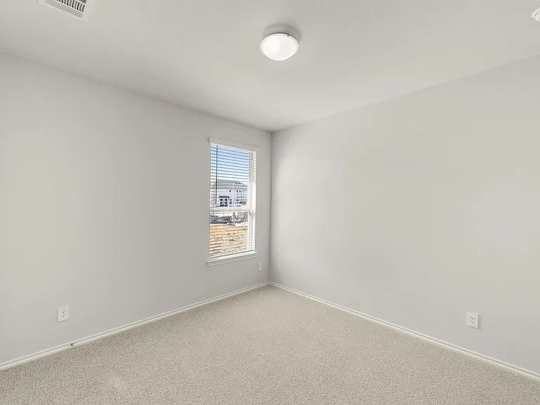 1713 Meadow Crest Dr — Photo 14