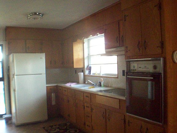 LG Kitchen Ref Stays
