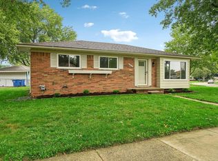 29812 Newport Dr, Warren, MI 48088