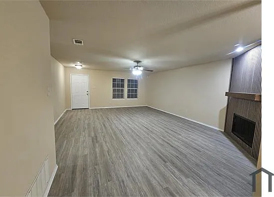 3 bed, 1868 sqft, $2,850 — Photo 2