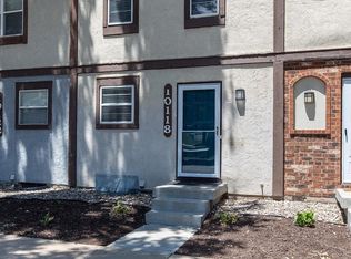 10118 W 96th Ter, Overland Park, KS 66212