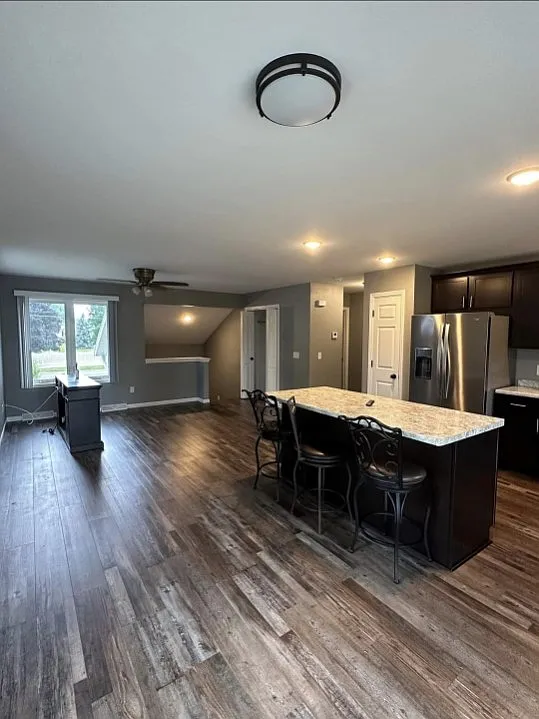 3 bed, 1563 sqft, $2,250 — Photo 2
