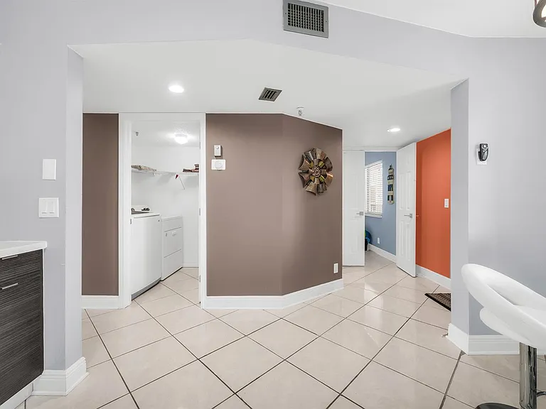 14475 Strathmore Ln #602 — Photo 7