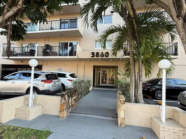 3860 NE 170th St APT 208, North Miami Beach, FL 33160