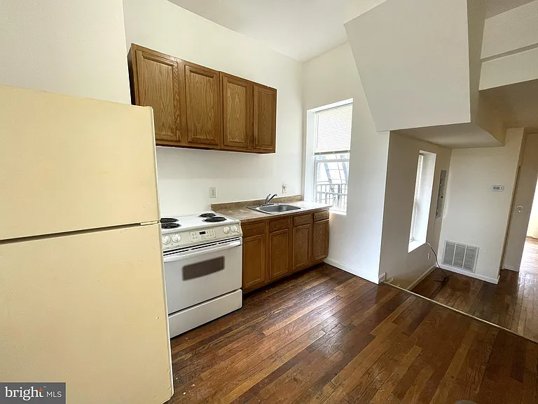 1021 N Caroline St #2 — Photo 7