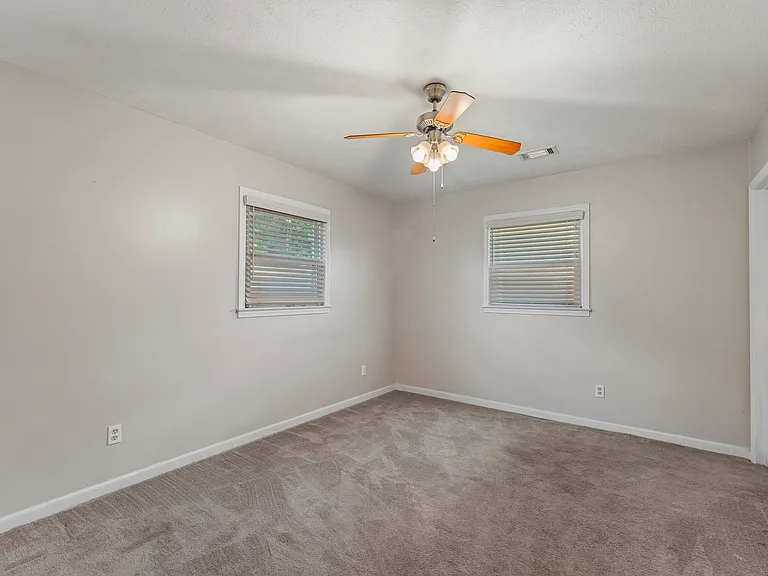 4224 Ridgefield Ct — Photo 10