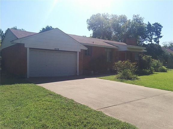 4th image of 1528 San Saba Dr