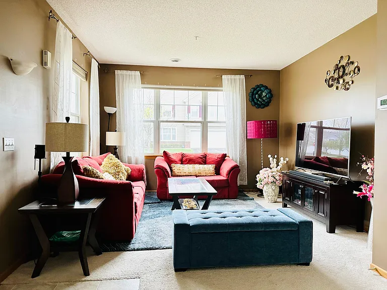 5050 Holly Ln N #1 — Photo 3