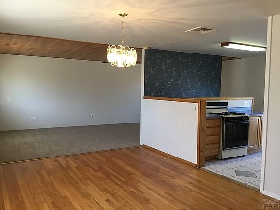 5th image of 1808 Yakima Ln