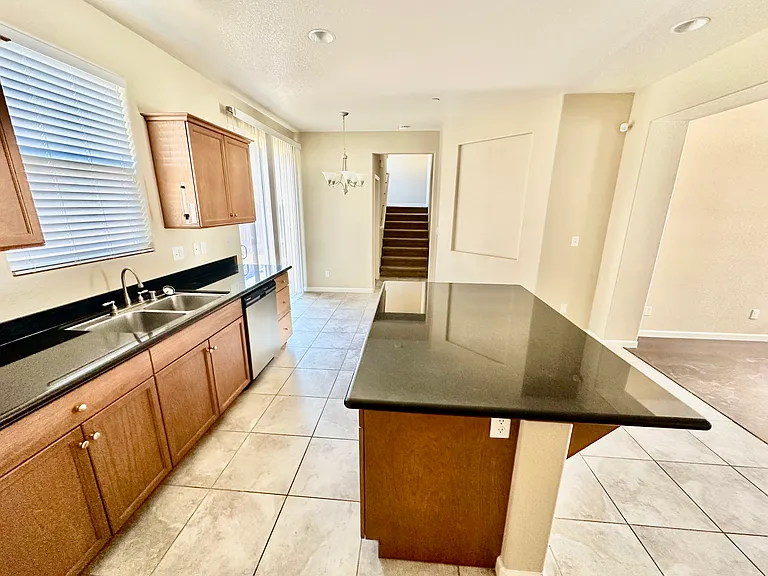 7352 E Robinson Ave — Photo 10