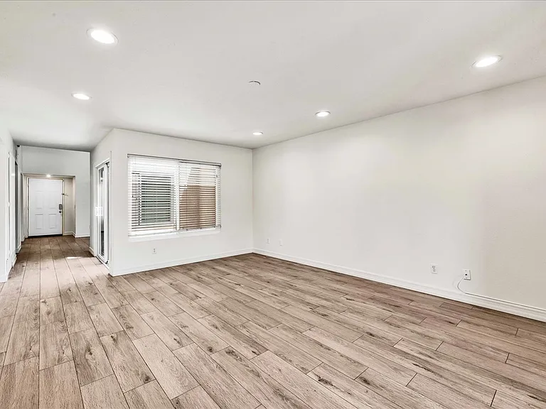 72409 Glenview Cir — Photo 15