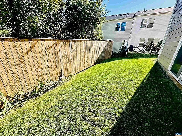 3435 Montague St — Photo 22