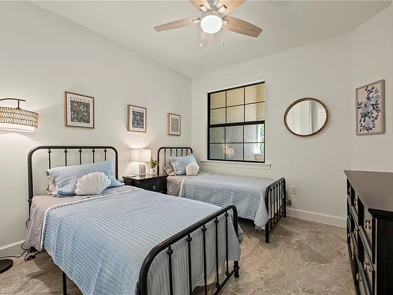 17434 Caravita Ln — Photo 16