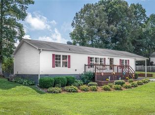143 Bradford Terrace Ln, Hendersonville, NC 28792