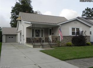157 E Harvey St, Struthers, OH 44471