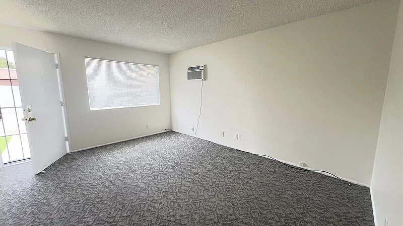 2 bed, 1.0 bath, 667 sqft, $2,250 — Photo 3