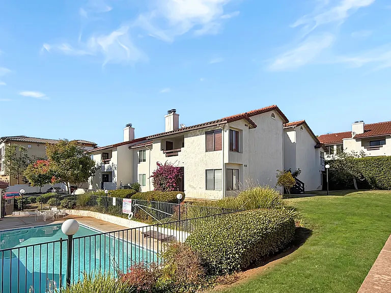 2425 Cranston Dr #212 — Photo 14