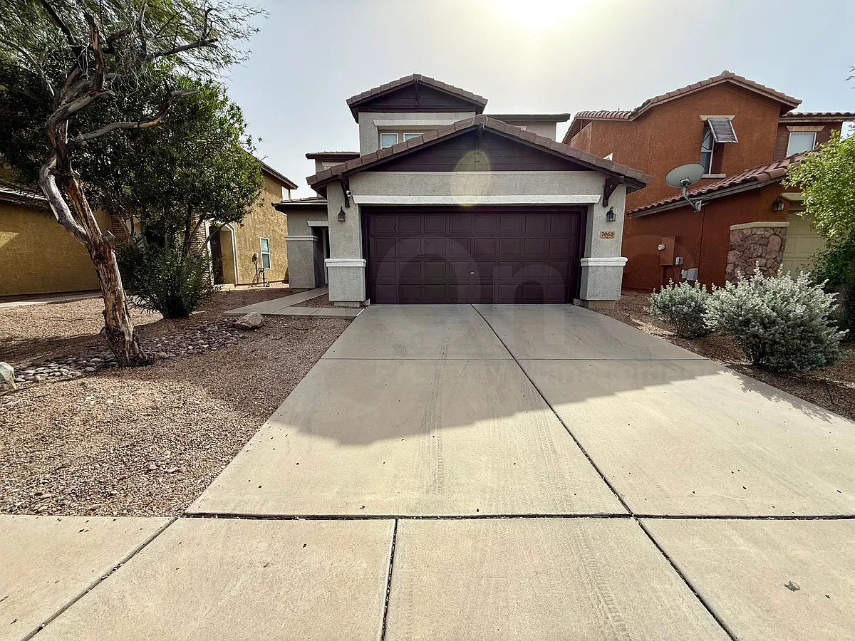3 bed, 2.0 bath, 1627 sqft, $1,850 — Photo 3