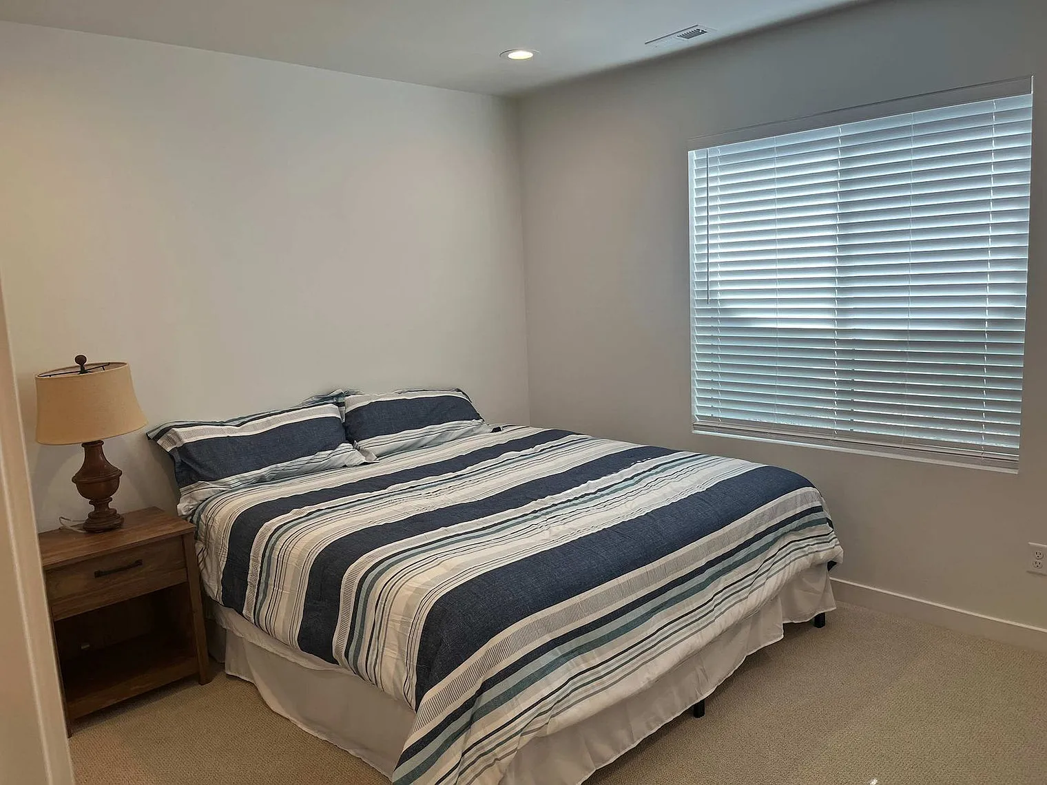 7 bed, 7.0 bath, 6490 sqft, $18,225 — Photo 4