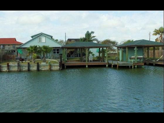 1st image of 124 Lakeshore Dr