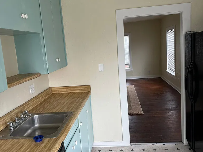 647 Fresno Ave — Photo 9
