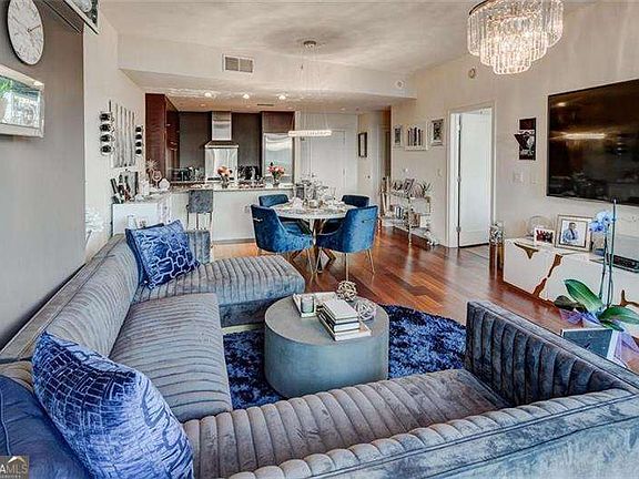 4th image of 3325 Piedmont Rd NE Unit 1509